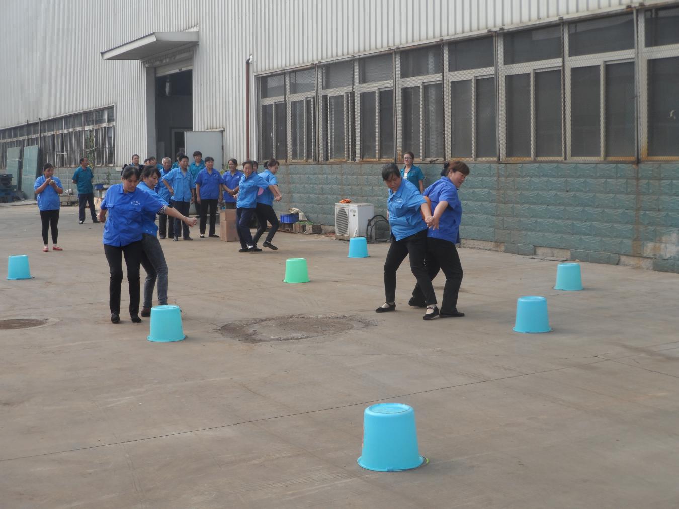 濟南市物業(yè)管理行業(yè)協(xié)會(huì )領(lǐng)導走訪(fǎng)慰問(wèn)我公司特困職工