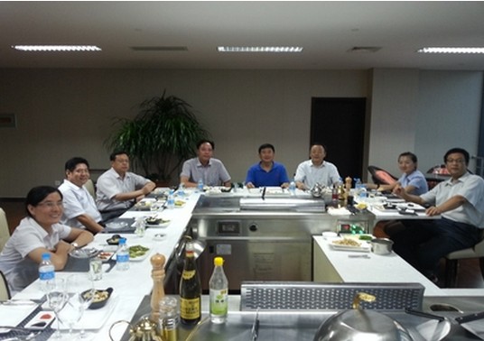 規范物業(yè)市場(chǎng)發(fā)展，共創(chuàng  )企業(yè)輝煌