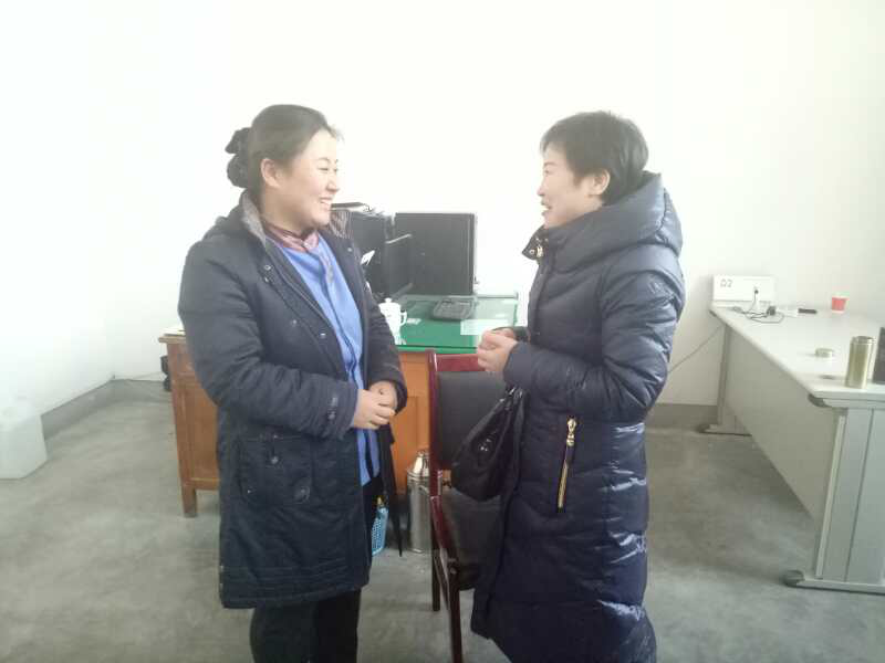 歷下區總工會(huì )、濟南市及歷下區兩級勞動(dòng)模范走訪(fǎng)慰問(wèn)我公司特困職工