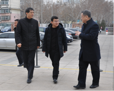 千佛山辦事處領(lǐng)導一行參觀(guān)公司服務(wù)的山東省文化館項目