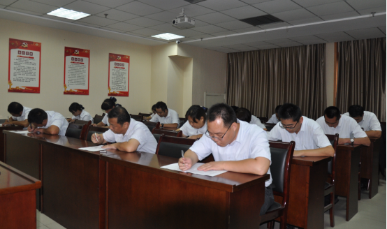 濟南連心物業(yè)有限公司舉行2018下半年管理人員規章制度考試