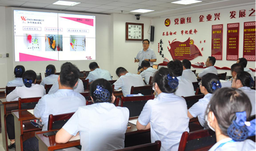 濟南連心物業(yè)有限公司進(jìn)行保潔工作標準化培訓