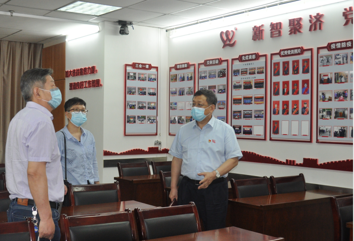 山東信潔物業(yè)管理有限公司領(lǐng)導一行蒞臨連心物業(yè)進(jìn)行工作交流指導