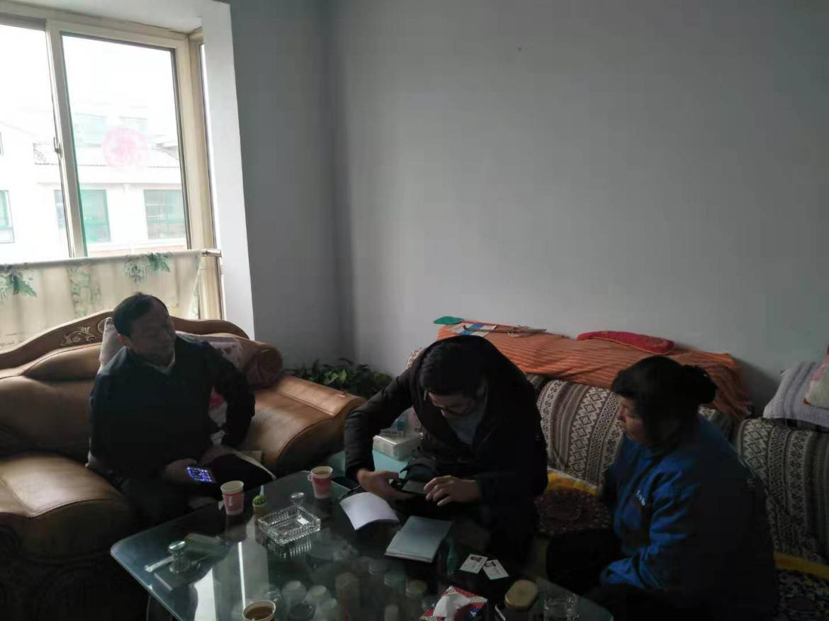 山東省總工會(huì )對濟南連心物業(yè)有限公司脫貧解困職工進(jìn)行調查