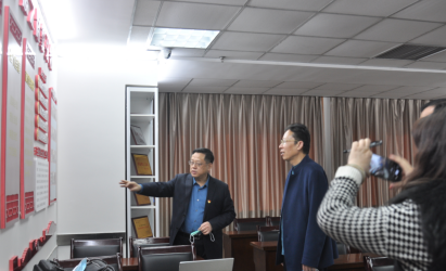 濟南市投資控股集團領(lǐng)導蒞臨連心物業(yè)交流指導工作